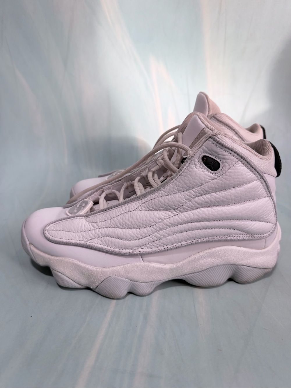Jordan Pro Strong white and silver 8.5